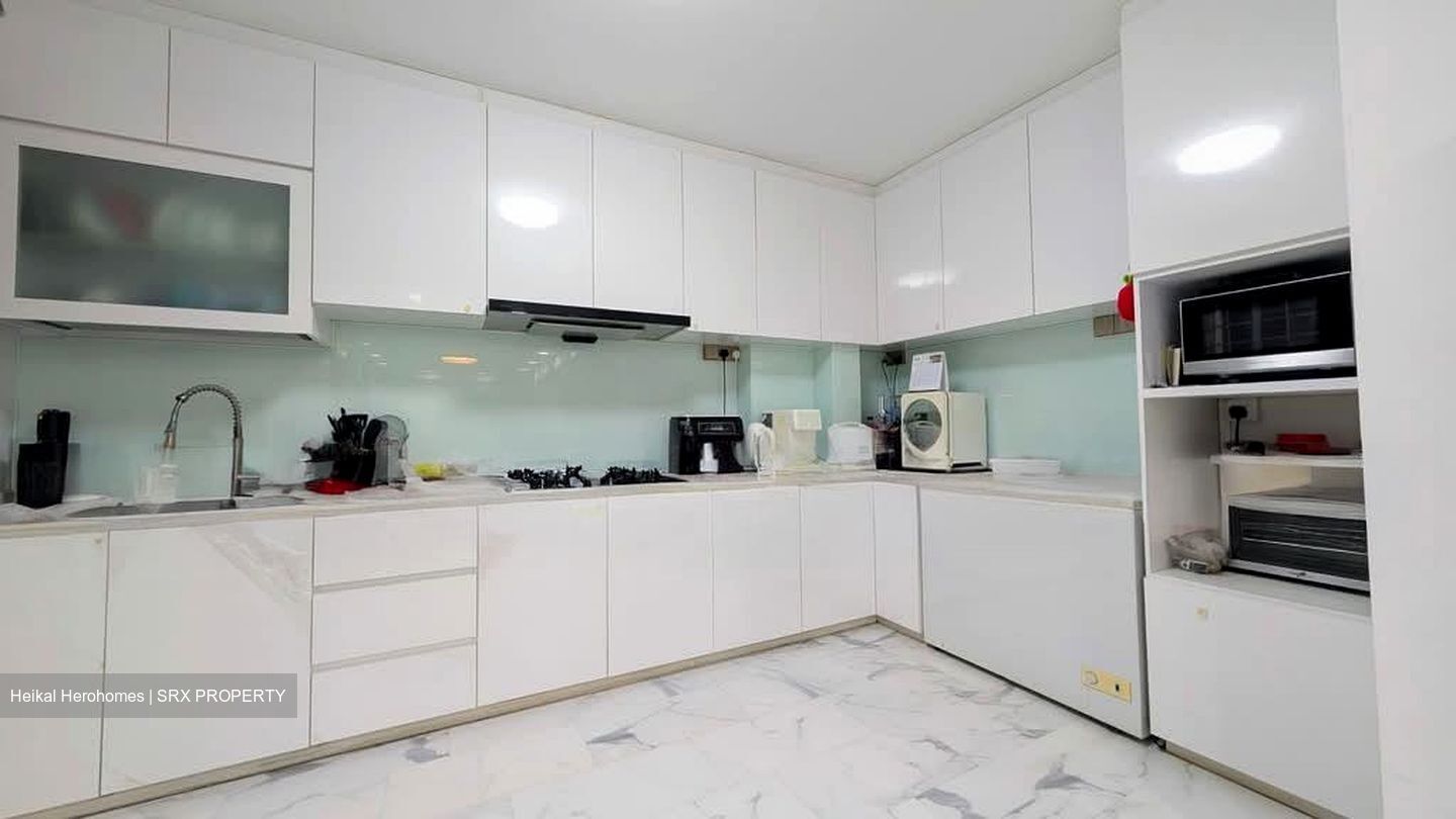 Blk 313 Tampines Street 33 (Tampines), HDB Executive #573039791